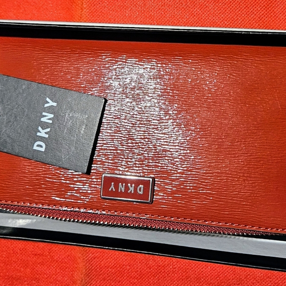[NWT] DKNY Women's Wallet - Picture 14 of 16